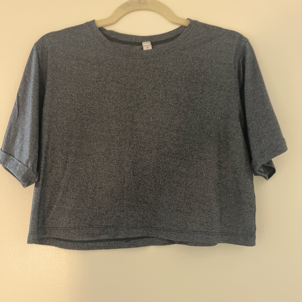 Lululemon Athletica short sleeve relaxed fit gray workout shirt top 6